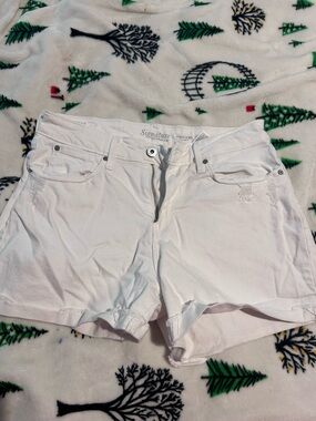 Levi's White Jean Shorts - Classic Five-Pocket Style